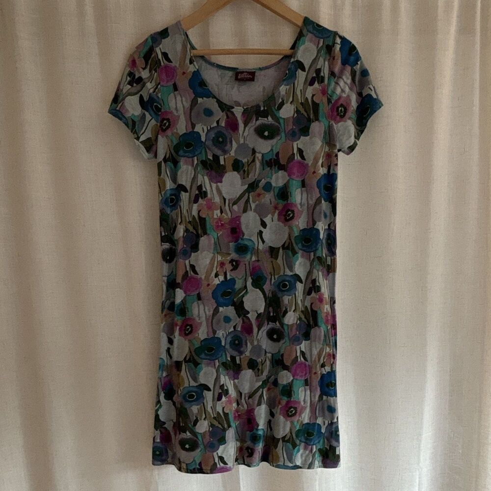 Salaam Women’s S Multicolor Floral Knit Shift Dress Scoop Neck Short Sleeve